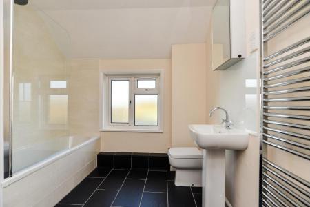 2 bedroom Terraced House for sale in Fitzalan Road, Arundel, BN18