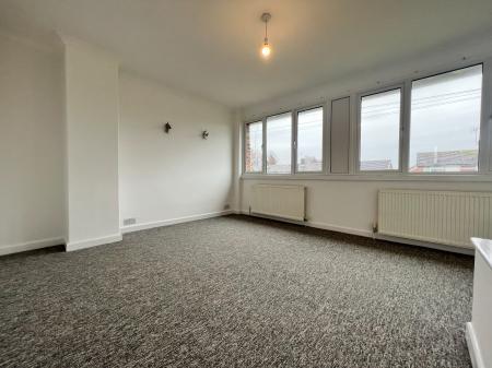 2 bedroom Terraced House to let in Northcourt Close, Rustington, BN16