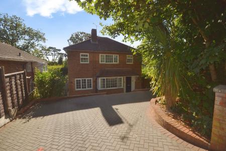 5 bedroom Detached house to let in Warren Road, Worthing, BN14