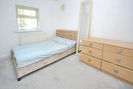 5 bedroom Detached house to let in Warren Road, Worthing, BN14