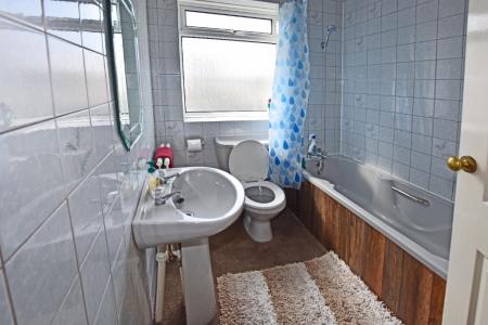 1 bedroom Flat for sale in Brighton Road, Worthing, BN11