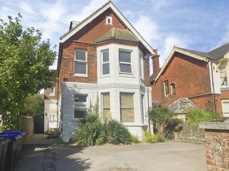 Richmond Road, Worthing, BN11