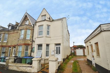 1 bedroom Flat to let in Bayford Road, Littlehampton, BN17