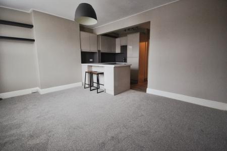 1 bedroom Flat to let in Bayford Road, Littlehampton, BN17