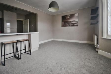 1 bedroom Flat to let in Bayford Road, Littlehampton, BN17