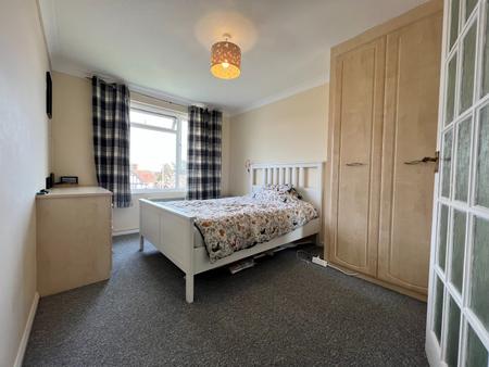 1 bedroom Flat to let in Wallace Avenue, Worthing, BN11