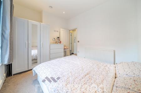 1 bedroom Flat for sale in Willersley House, 2 Sebright Avenue