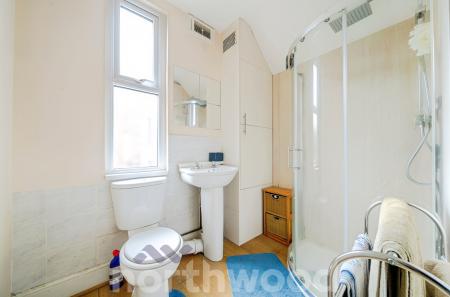 2 bedroom Commercial Property for sale in Astwood Road