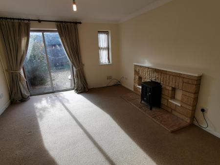 2 bedroom Semi-detached house for sale in Larkspur Road, St Peters, Worcester, WR5