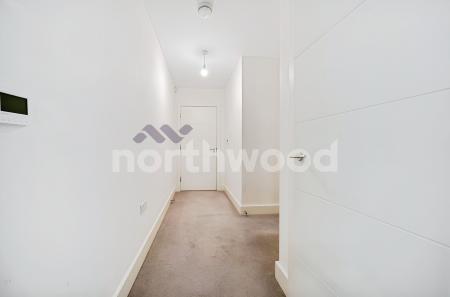 1 bedroom Flat for sale in 2 St Peters Street, City Centre, Worcester, WR1
