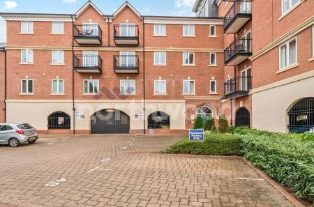1 bedroom Flat for sale in 2 St Peters Street, City Centre, Worcester, WR1