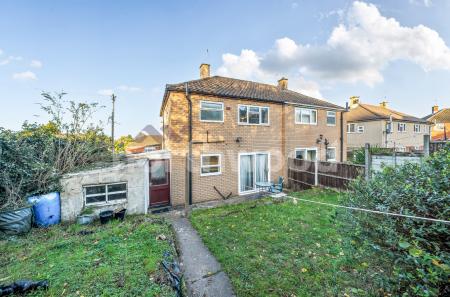 2 bedroom Semi-detached house for sale in Linden Road, Worcester, WR4