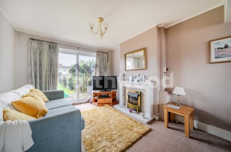 3 bedroom Semi-detached house for sale in Margaret Road, Worcester, WR2
