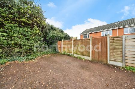 2 bedroom Terraced House for sale in Merrimans Court, Merrimans Hill, WR3 8AA