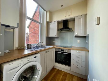 1 bedroom Flat to let in Battenhall Road, Battenhall, Worcester, WR5