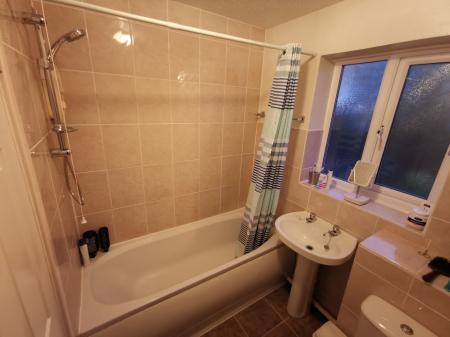 3 bedroom Semi-detached house to let in Batsford Road, St Peters, Worcester, WR5