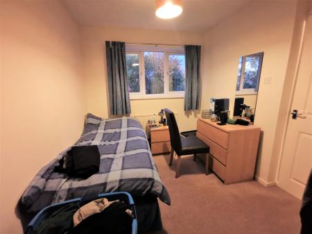 3 bedroom Semi-detached house to let in Batsford Road, St Peters, Worcester, WR5