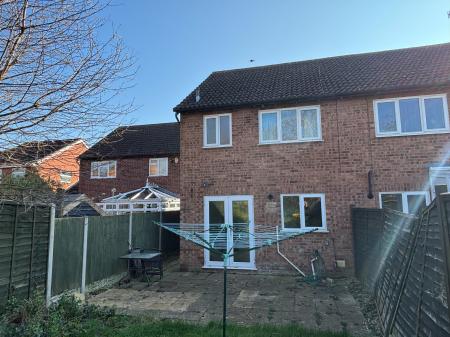 3 bedroom Semi-detached house to let in Batsford Road, St Peters, Worcester, WR5