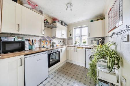 2 bedroom Flat for sale in Hock Coppice, Warndon Villages, Worcester, WR4