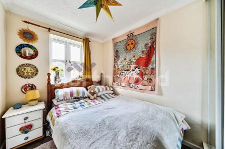 2 bedroom Flat for sale in Hock Coppice, Warndon Villages, Worcester, WR4