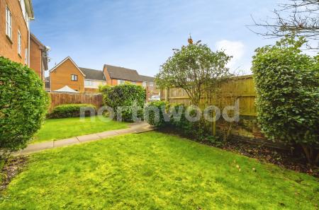 2 bedroom Flat for sale in Hock Coppice, Warndon Villages, Worcester, WR4