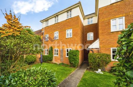 2 bedroom Flat for sale in Hock Coppice, Warndon Villages, Worcester, WR4