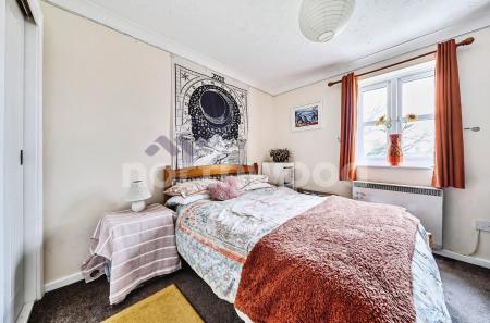 2 bedroom Flat for sale in Hock Coppice, Warndon Villages, Worcester, WR4