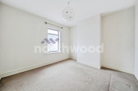 2 bedroom Terraced House for sale in Little Chestnut Street, Worcester, WR1