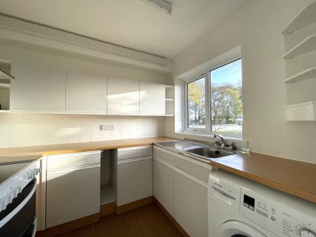 2 bedroom Flat to let in Droitwich Road, Worcester, WR3