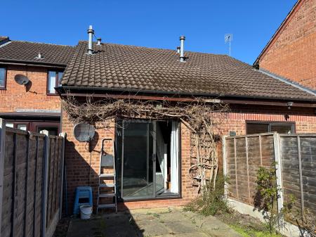 1 bedroom Terraced House to let in Saltwood Avenue, Warndon Villages, Worcester, WR4
