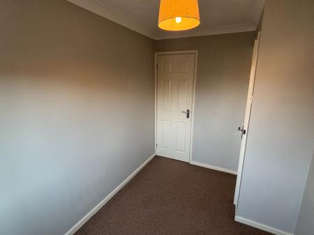 2 bedroom Semi-detached house to let in Kingfisher Close, St Peters, Worcester, WR5