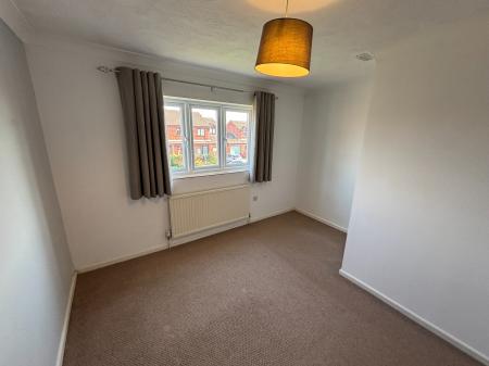 2 bedroom Semi-detached house to let in Kingfisher Close, St Peters, Worcester, WR5
