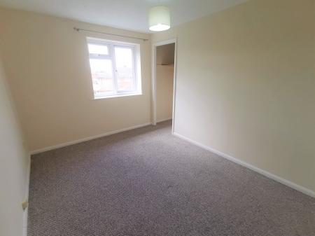 1 bedroom Terraced House to let in Dove Close, Ronkswood, Worcester, WR4