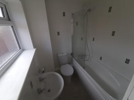 1 bedroom Terraced House to let in Dove Close, Ronkswood, Worcester, WR4