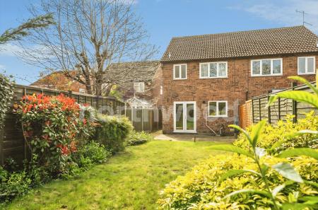 3 bedroom Semi-detached house for sale in ,,Batsford Road, St Peters, Worcester, WR5