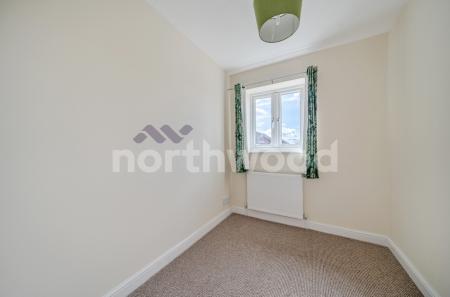 3 bedroom Semi-detached house for sale in ,,Batsford Road, St Peters, Worcester, WR5