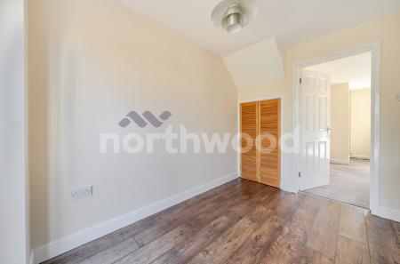 3 bedroom Semi-detached house for sale in ,,Batsford Road, St Peters, Worcester, WR5