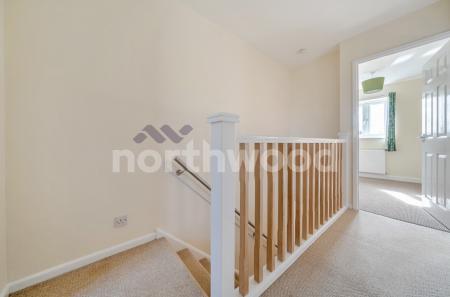 3 bedroom Semi-detached house for sale in ,,Batsford Road, St Peters, Worcester, WR5