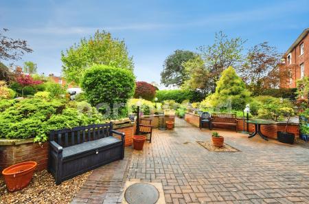 1 bedroom Flat for sale in Homenash House St Georges Lane North, Worcester, WR1