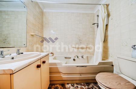 1 bedroom Flat for sale in Homenash House St Georges Lane North, Worcester, WR1