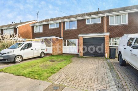 3 bedroom Terraced House for sale in Chalfont Close, Northwick, Worcester, WR3