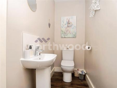3 bedroom Semi-detached house for sale in Gregorys Bank, Merrimans Hill, Worcester, WR3