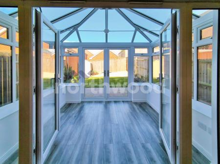 3 bedroom Semi-detached house for sale in Gregorys Bank, Merrimans Hill, Worcester, WR3