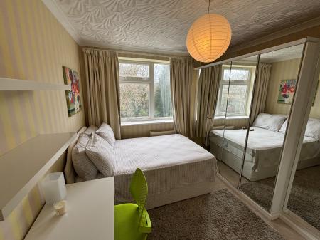 4 bedroom Semi-detached house to let in Broadway Grove, St Johns, Worcester, WR2
