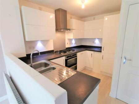 3 bedroom Semi-detached house to let in Popert Drive, Worcester, WR5