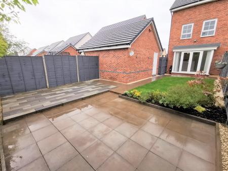 3 bedroom Semi-detached house to let in Popert Drive, Worcester, WR5