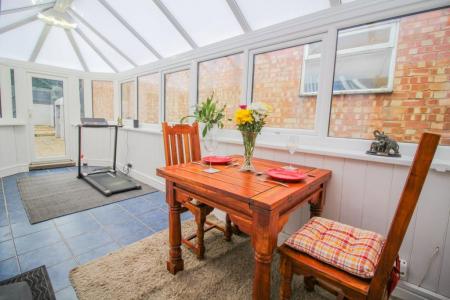 2 bedroom End of terrace house for sale in Melbourne Street, Worcester, WR3