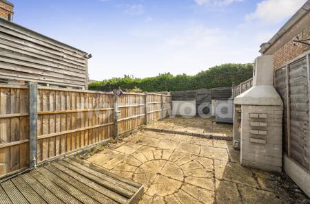 2 bedroom End of terrace house for sale in Melbourne Street, Worcester, WR3