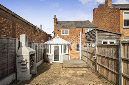 2 bedroom End of terrace house for sale in Melbourne Street, Worcester, WR3