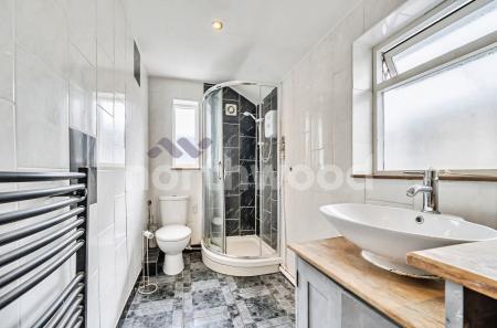 2 bedroom End of terrace house for sale in Melbourne Street, Worcester, WR3